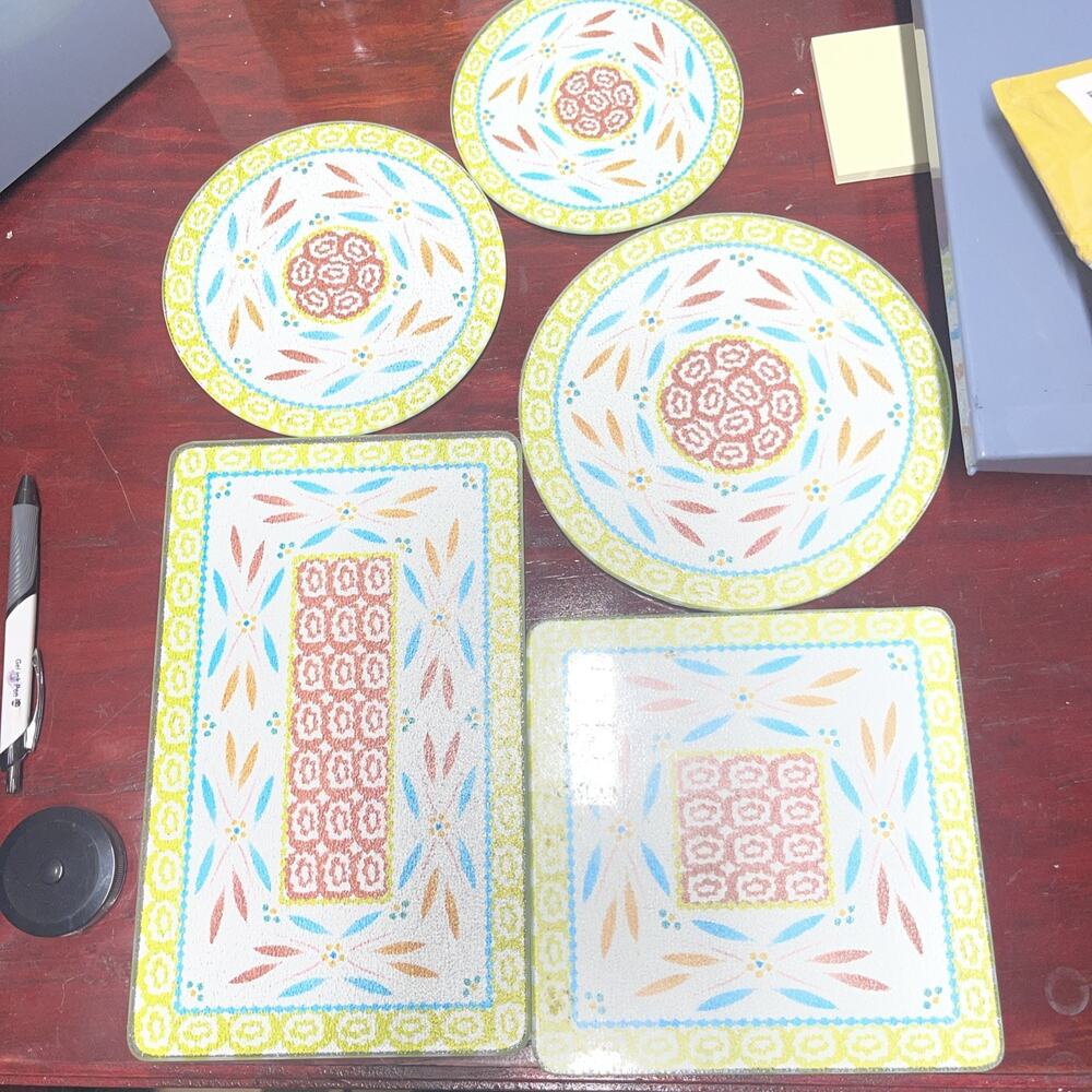 Temptations By Tara Trivets Green Old World Tempered Glass Set Of 5